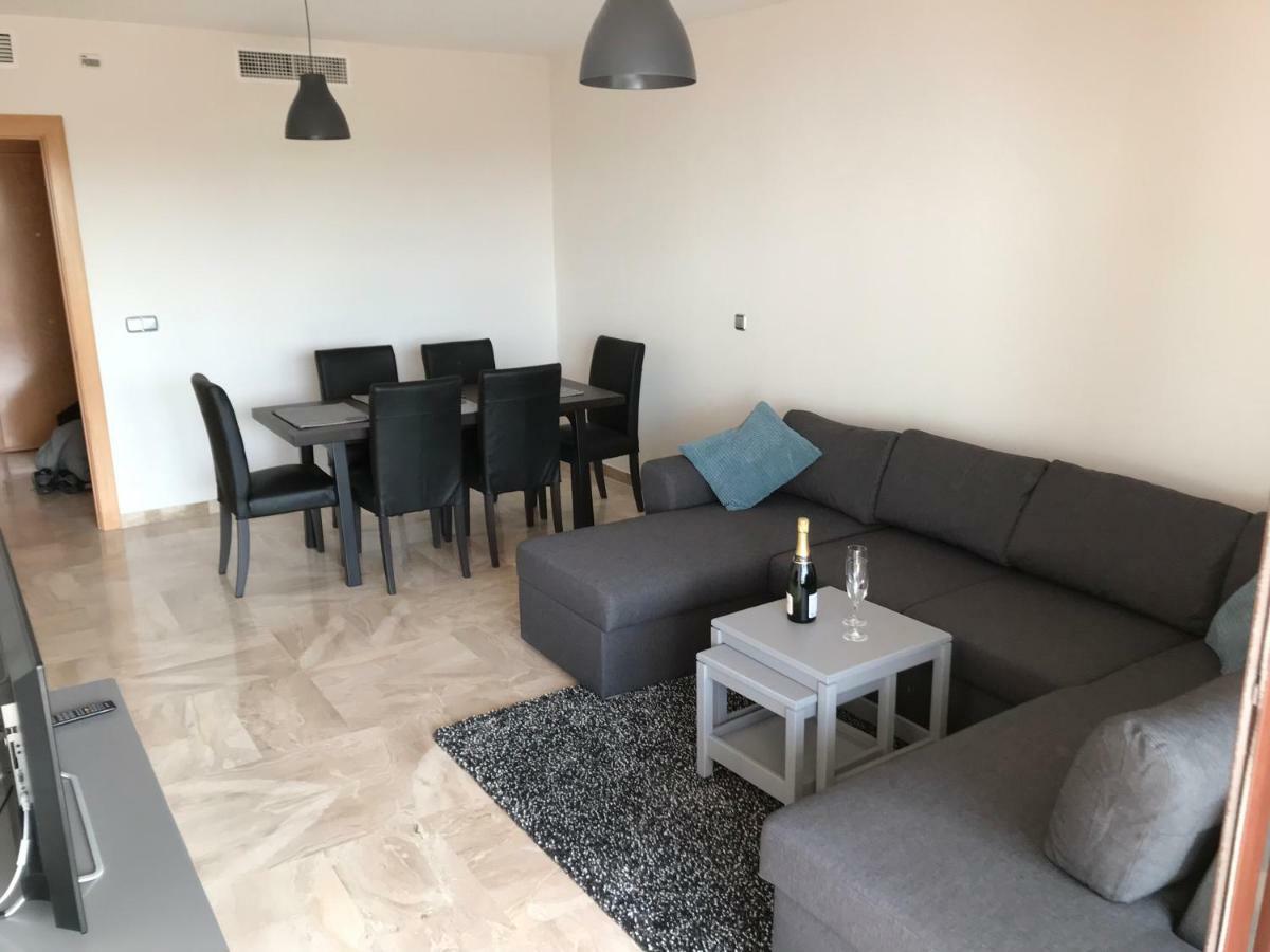 Luxury Apartment Set In Dona Julia Golf Course Casares Eksteriør billede