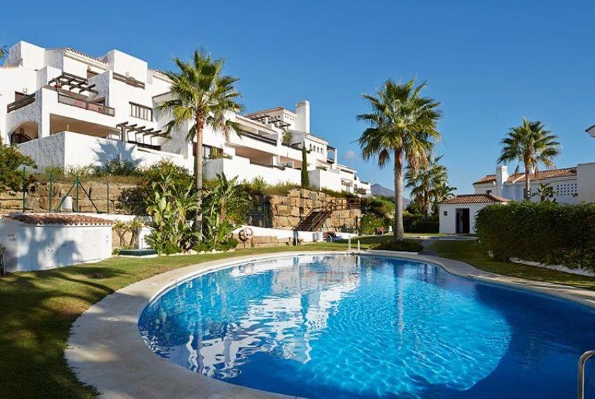 Luxury Apartment Set In Dona Julia Golf Course Casares Eksteriør billede