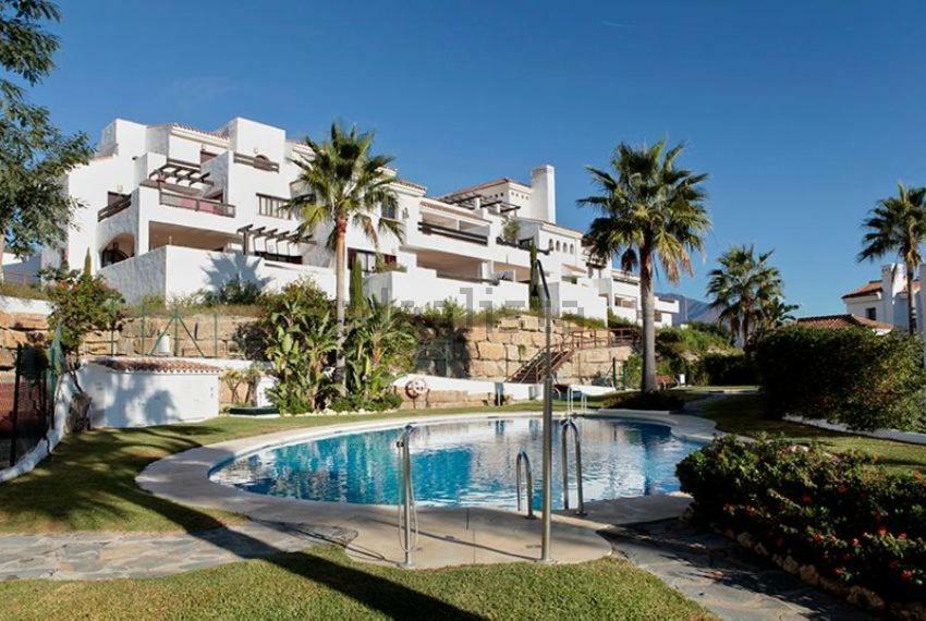 Luxury Apartment Set In Dona Julia Golf Course Casares Eksteriør billede